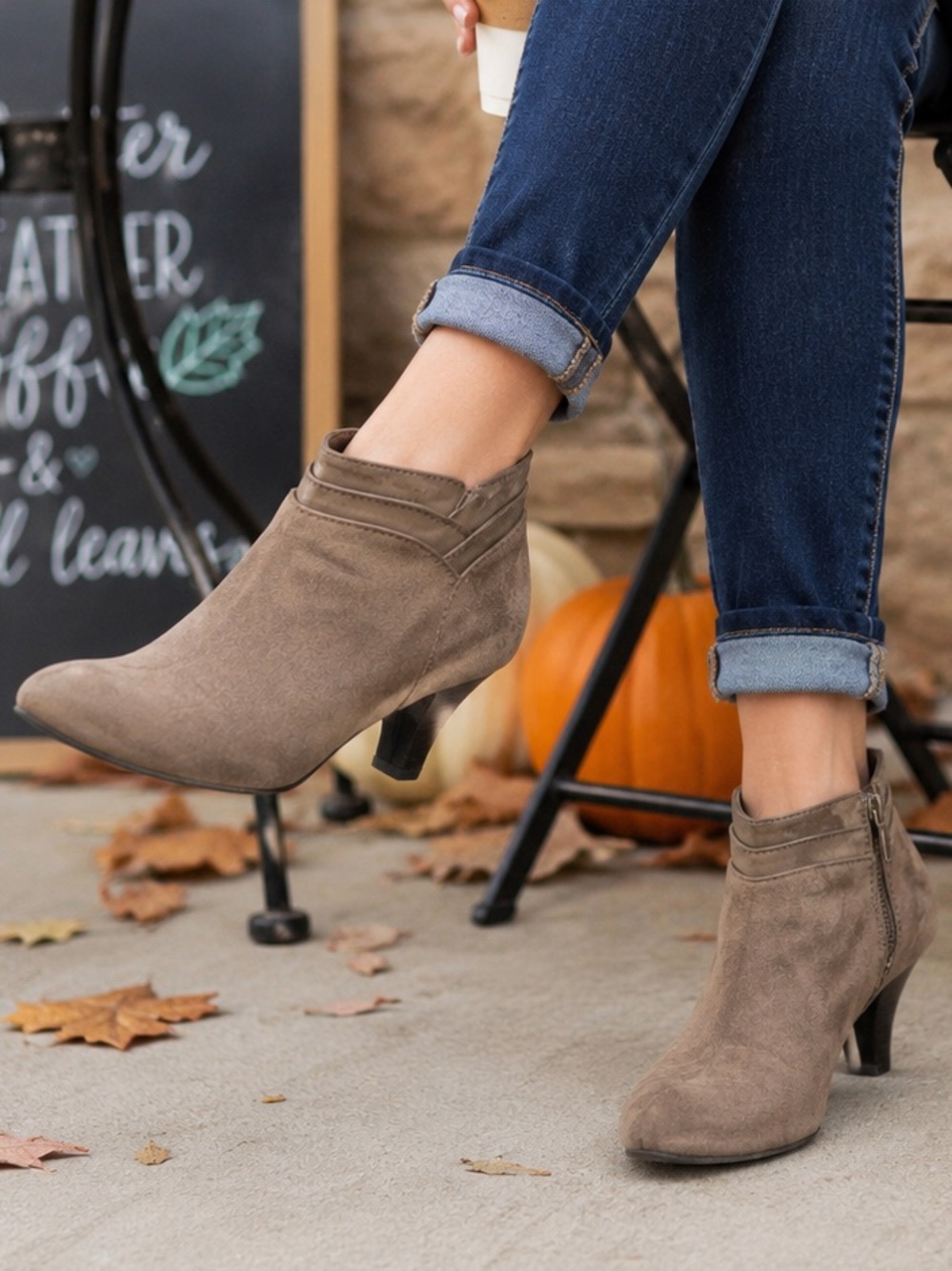 East 5th Taupe Suede Ankle Booties Size 7 Side Zip Mid Heel Classic Neutral